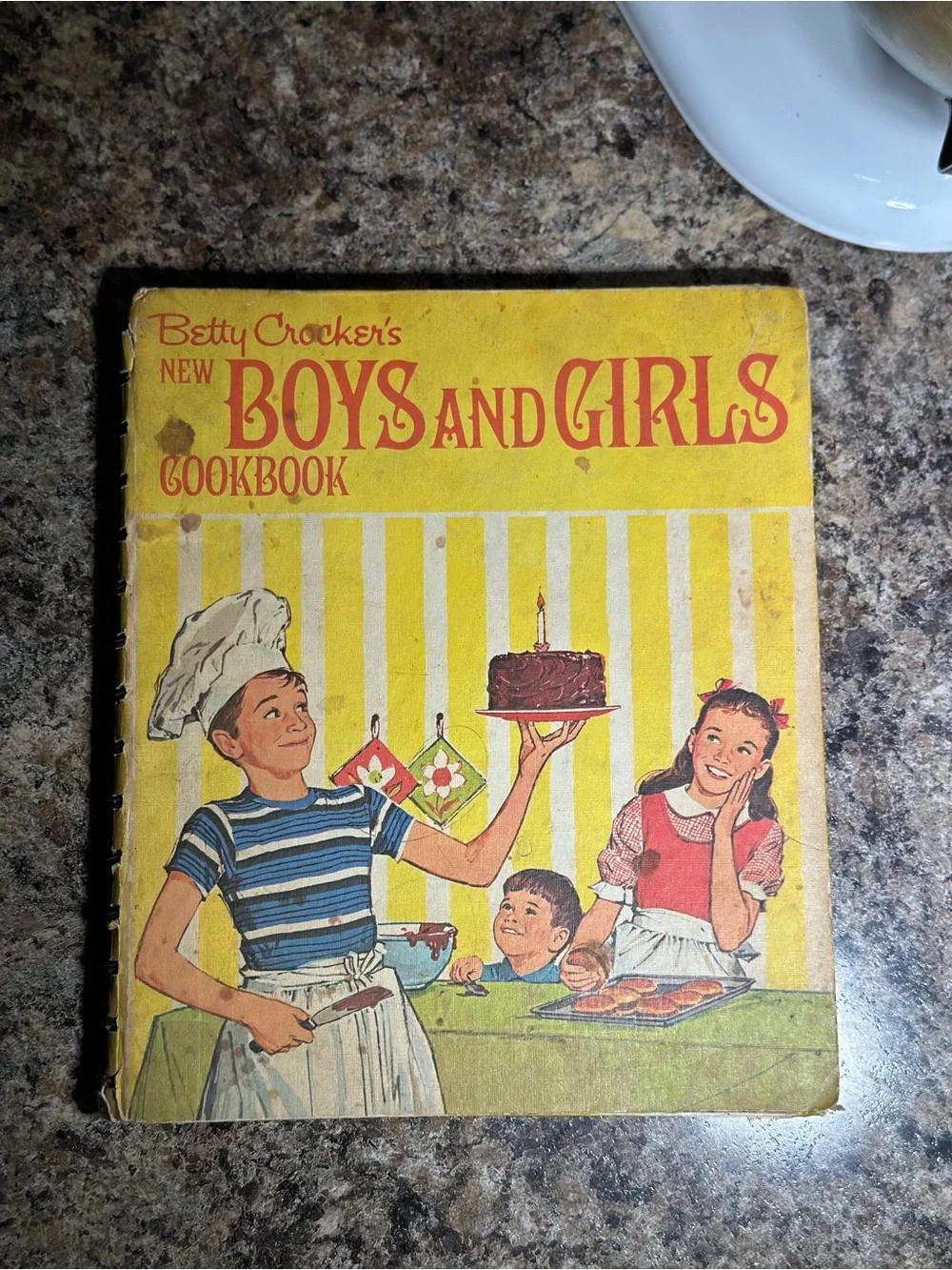 Betty Crocker Boys and Girls Cookbook 1970s - Yellow Vintage Kids Cookbook